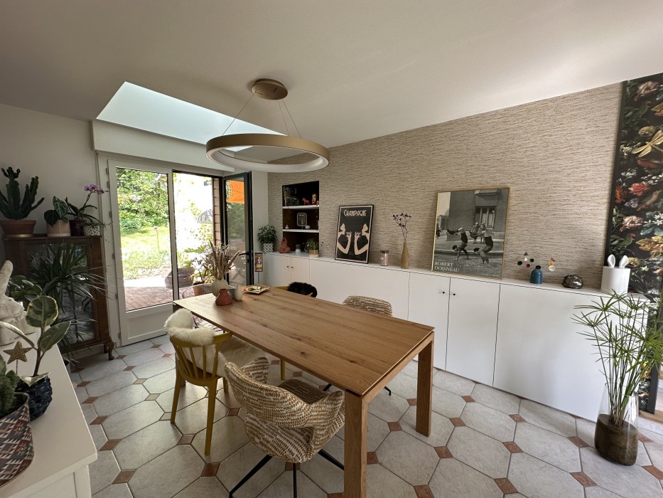 Plusieurs histoires, un même regard